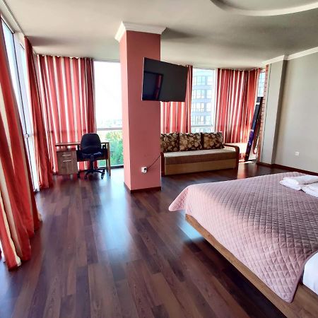 Micromegas Apartments Czerniowce Zewnętrze zdjęcie