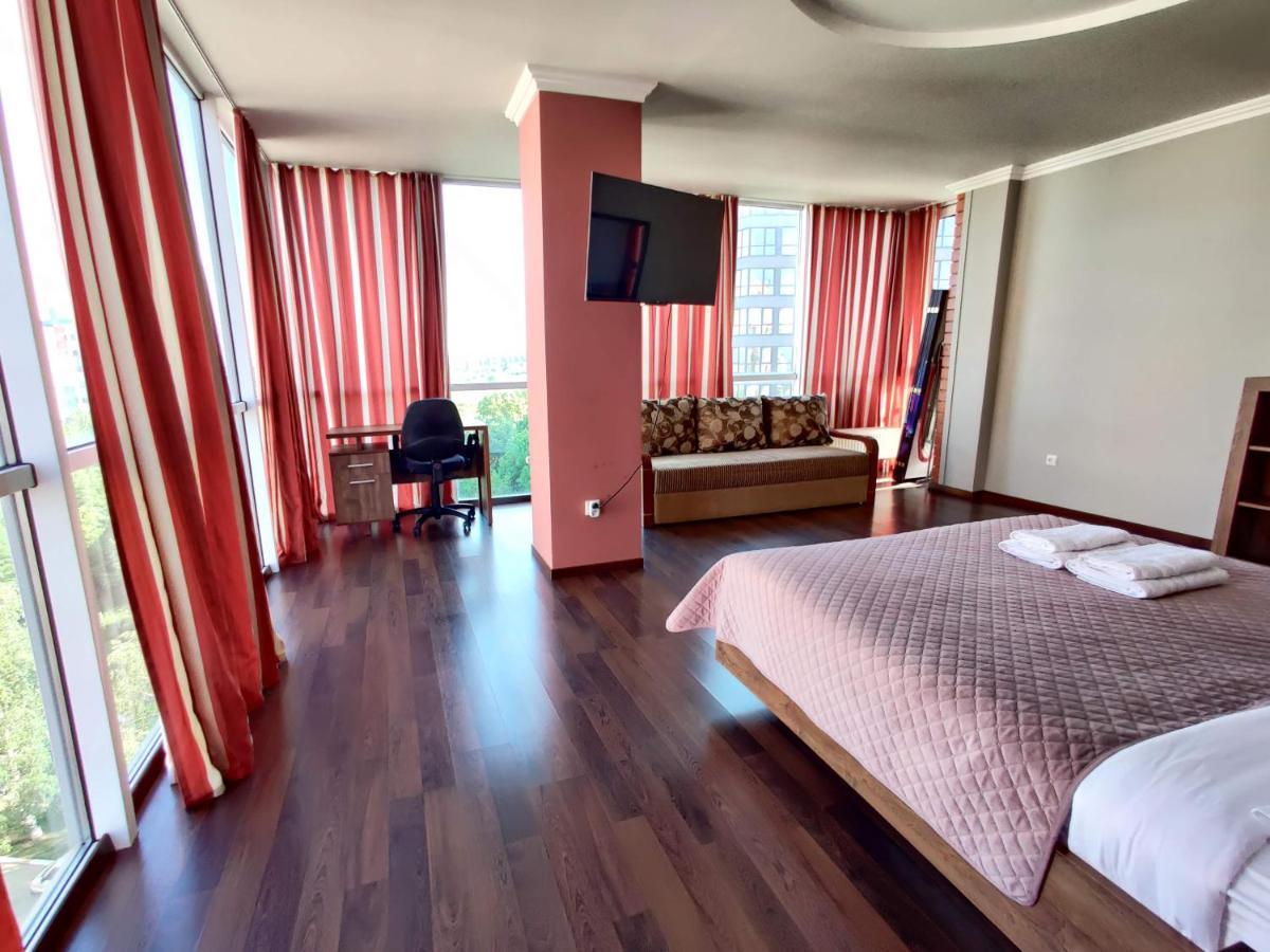Micromegas Apartments Czerniowce Zewnętrze zdjęcie